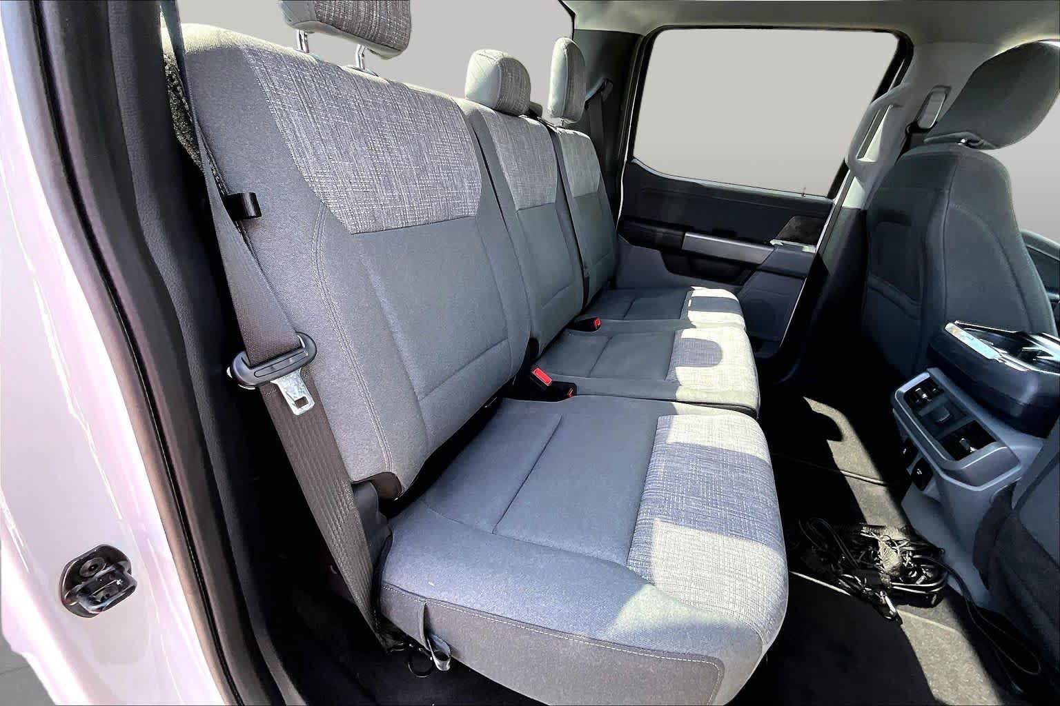 Used 2023 Ford F150 Lightning XLT AWD/4WD image 19