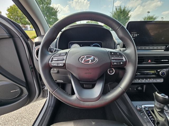 Used 2023 Hyundai Kona Limited w/ Cargo Package FWD image 30