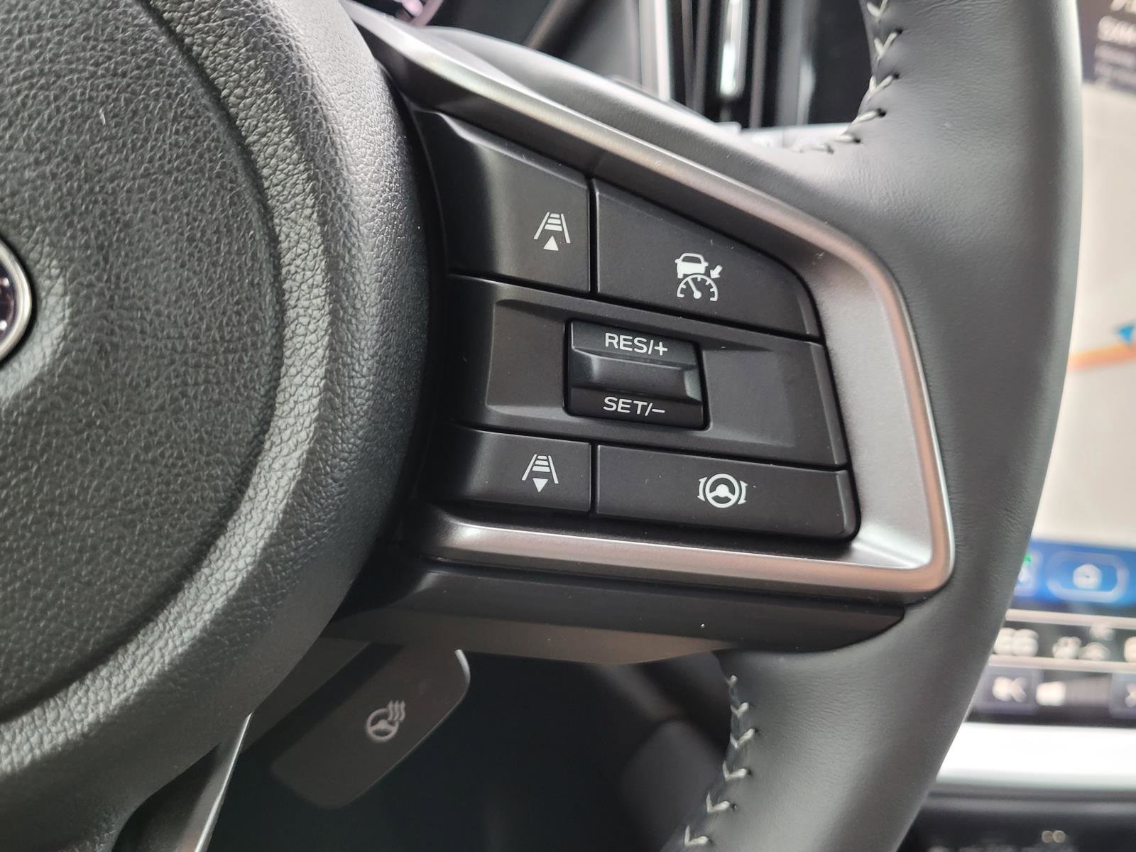 Certified 2025 Subaru Outback Touring XT AWD/4WD image 8