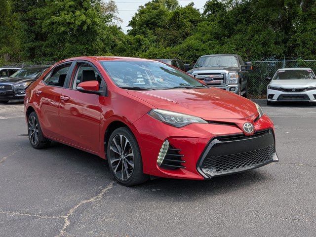 Used 2017 Toyota Corolla SE FWD video 4