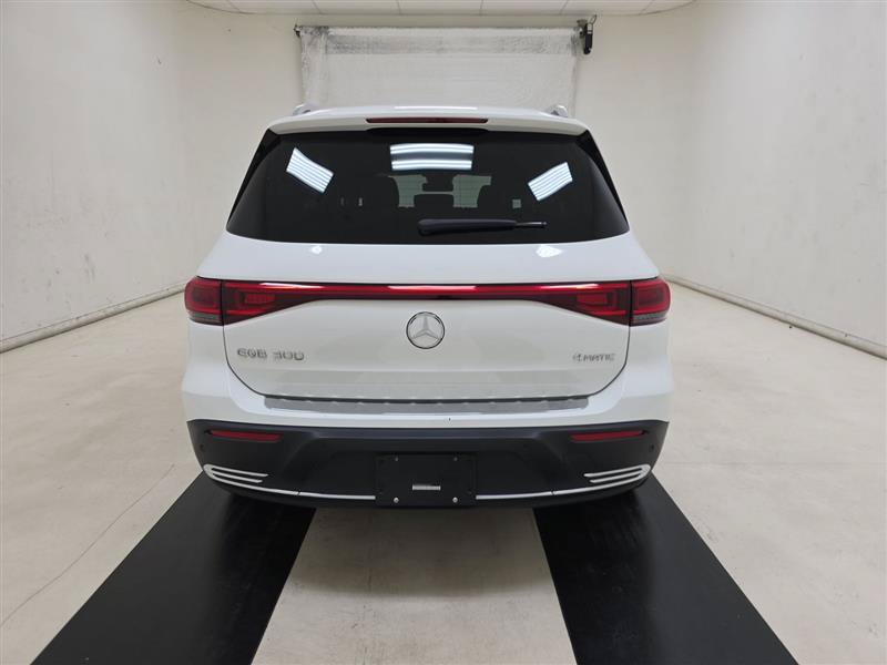 Used 2023 Mercedes-Benz EQB 300 4MATIC image 5