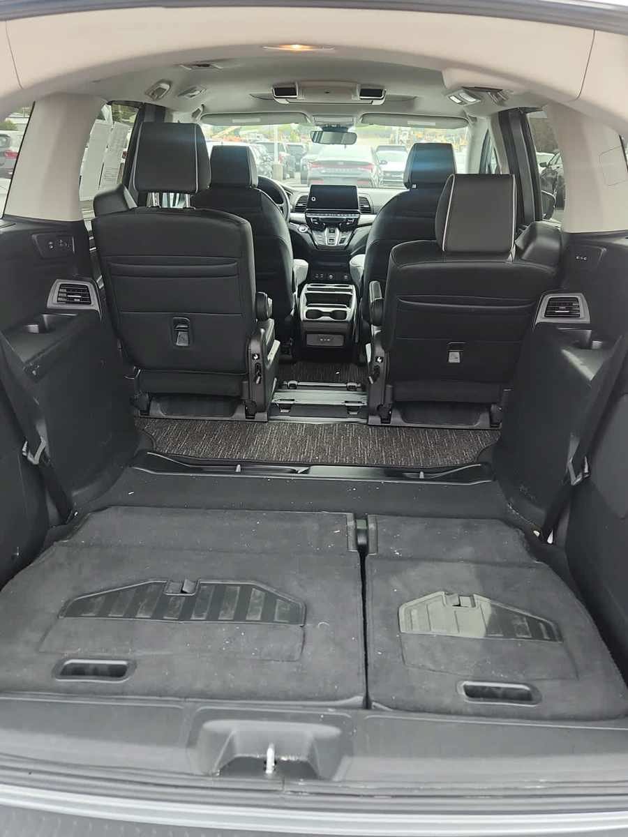 Used 2025 Honda Odyssey Touring image 23