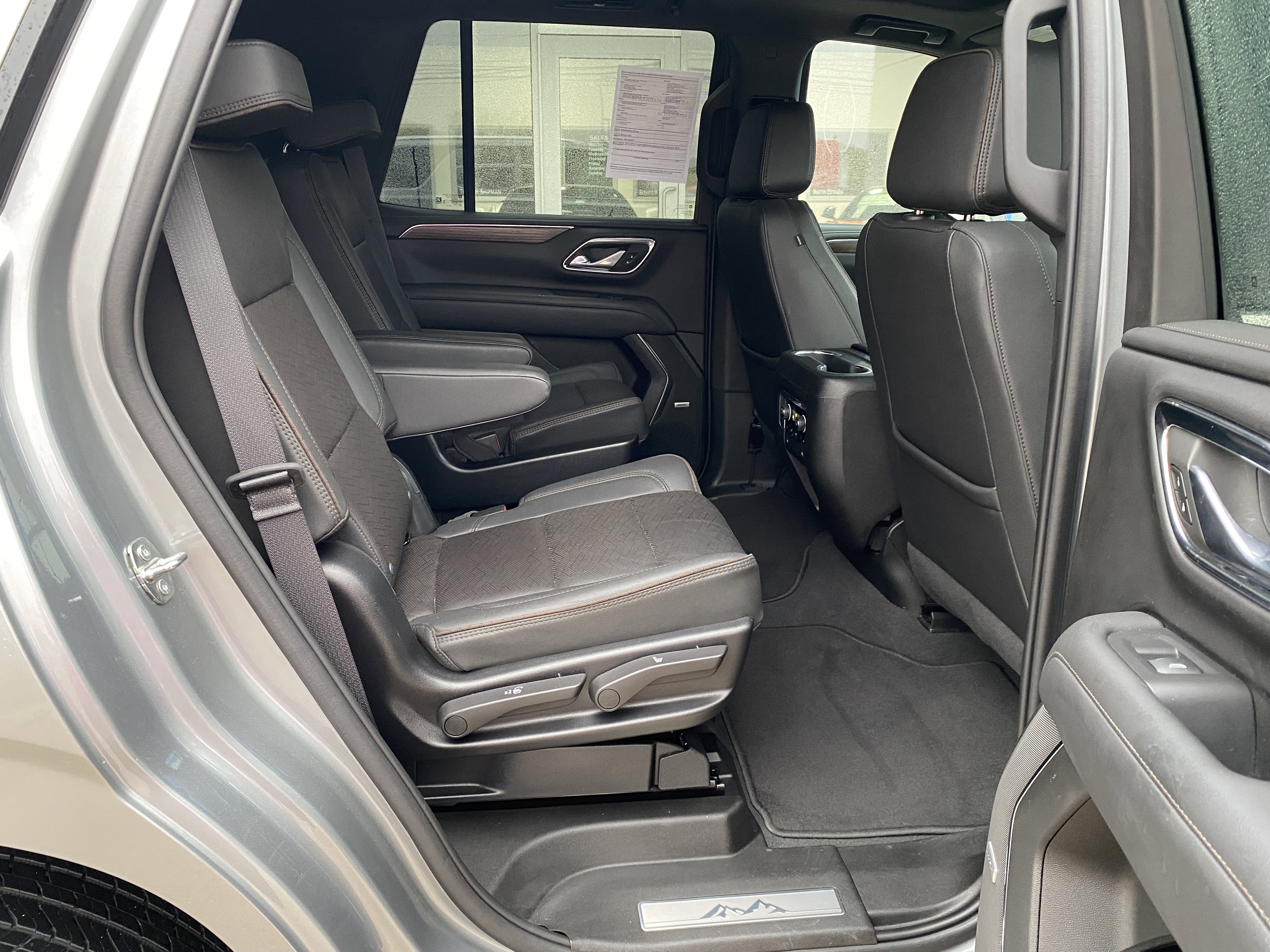 Used 2023 Chevrolet Tahoe High Country image 23