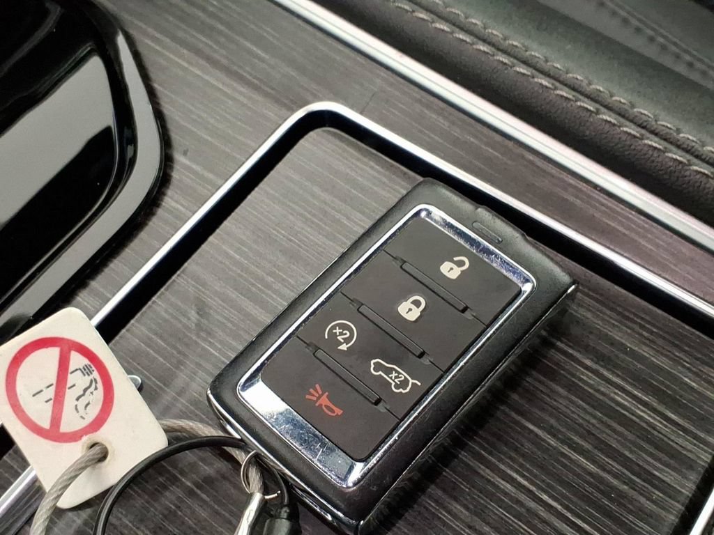 Used 2023 Jeep Wagoneer Series II AWD/4WD image 26