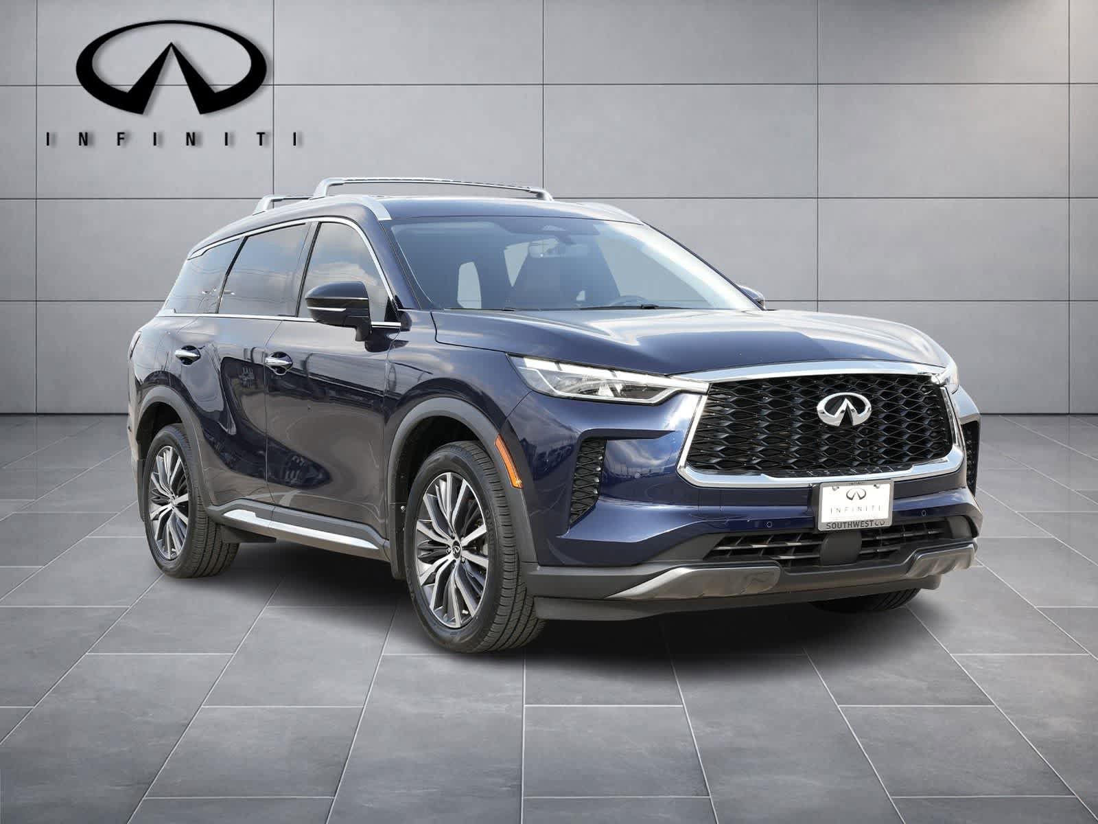 Certified 2023 INFINITI QX60 Sensory w/ Cargo Package AWD/4WD image 3
