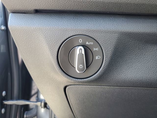 Used 2024 Volkswagen Jetta Sport image 28