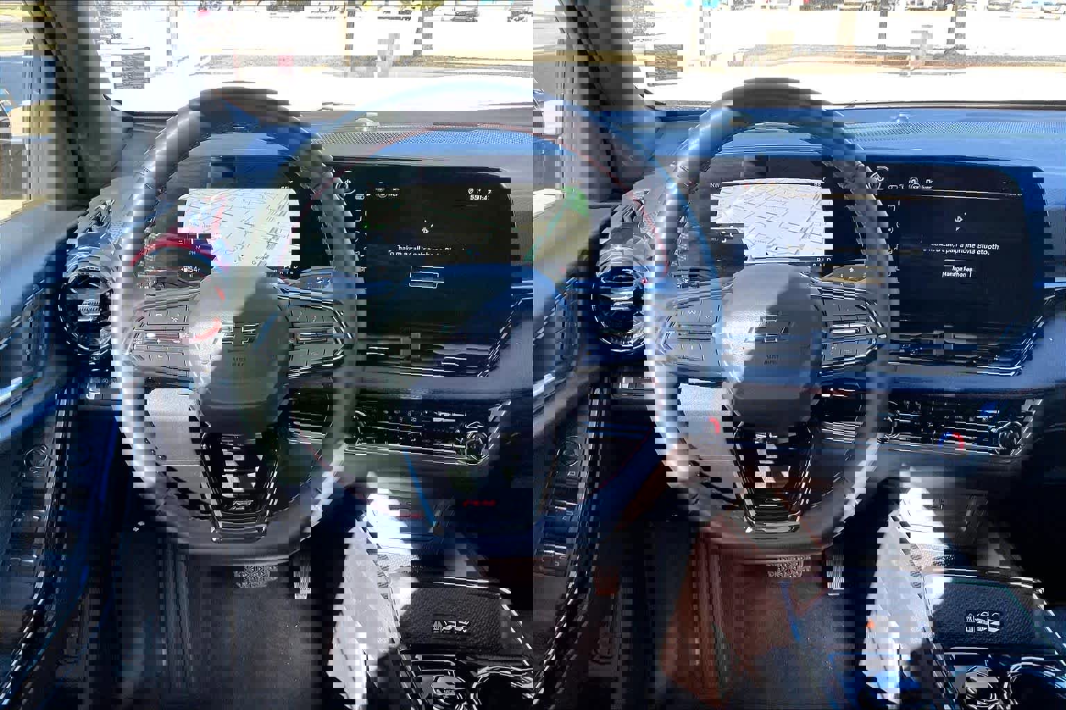 Used 2025 Chevrolet Equinox RS w/ Safety and Technology Package image 5