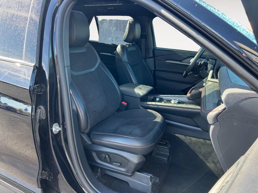 Used 2025 Ford Explorer ST AWD/4WD image 10
