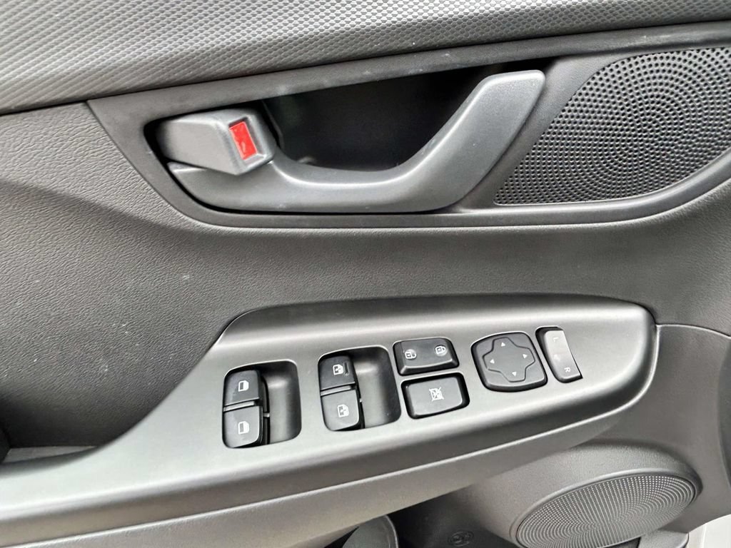 Used 2023 Hyundai Kona SEL w/ Cargo Package FWD image 13