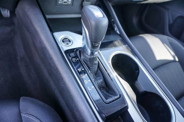 Used 2024 Nissan Altima 2.5 SV FWD image 17
