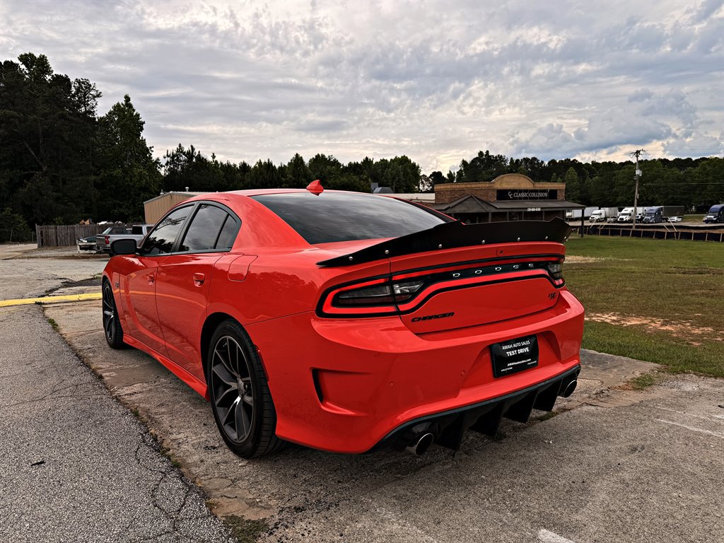 Used 2016 Dodge Charger R/T Scat Pack w/ Beats Audio Group RWD image 7