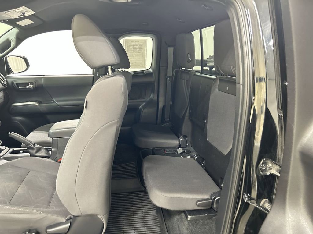 Used 2019 Toyota Tacoma TRD Sport w/ Technology Package AWD/4WD image 19