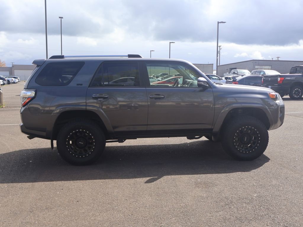 Used 2019 Toyota 4Runner SR5 Premium image 7