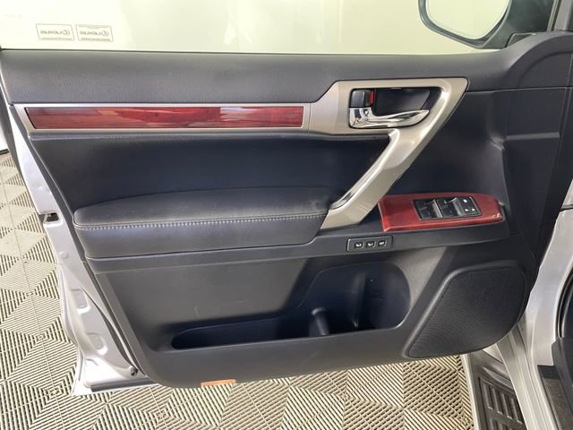 Used 2012 Lexus GX 460 Premium AWD/4WD image 16