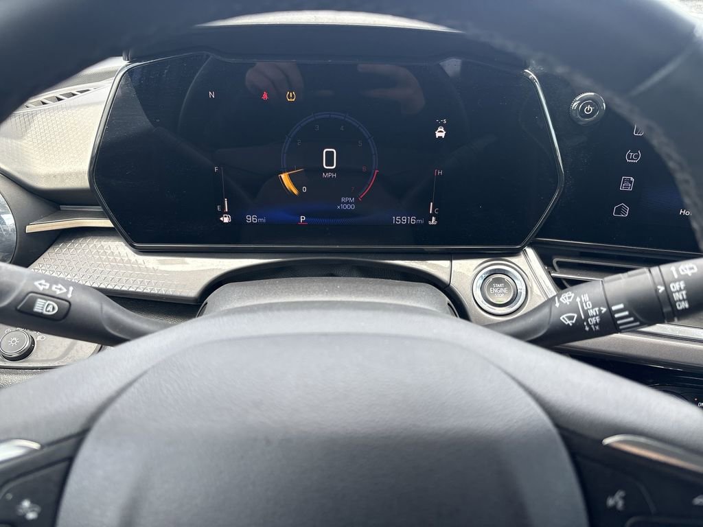 Used 2025 Chevrolet Trax ACTIV w/ Driver Confidence Package image 10