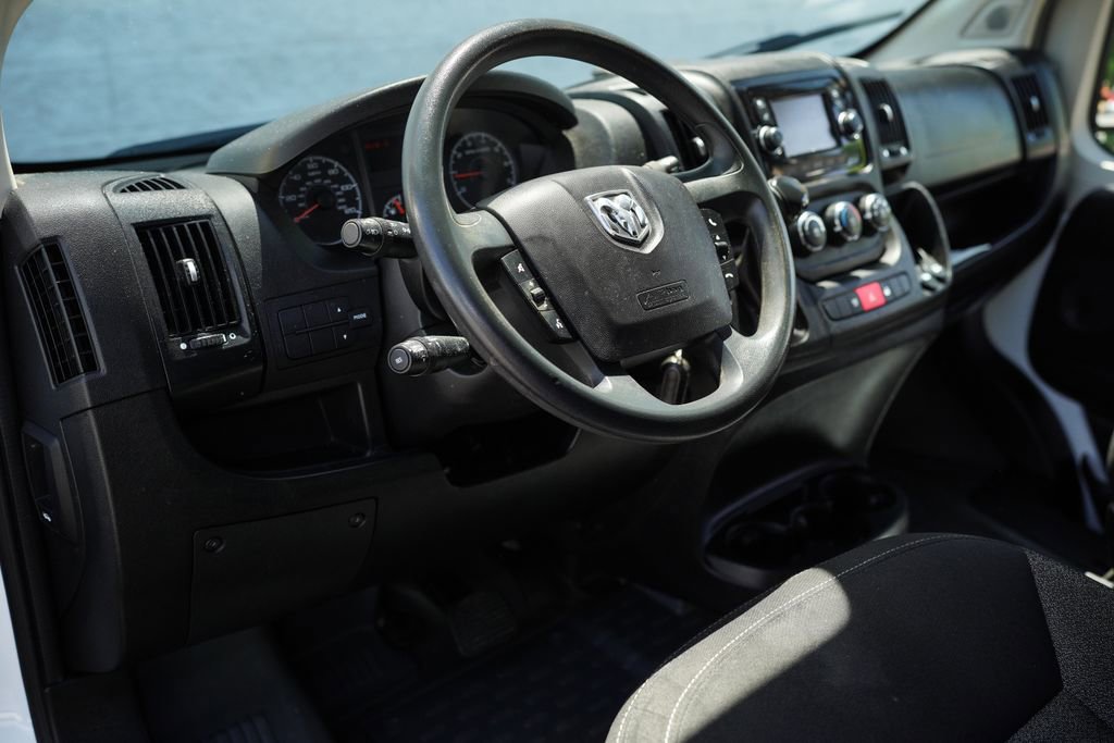 Used 2018 RAM ProMaster 2500 w/ Mopar Trailer Tow Group FWD image 17