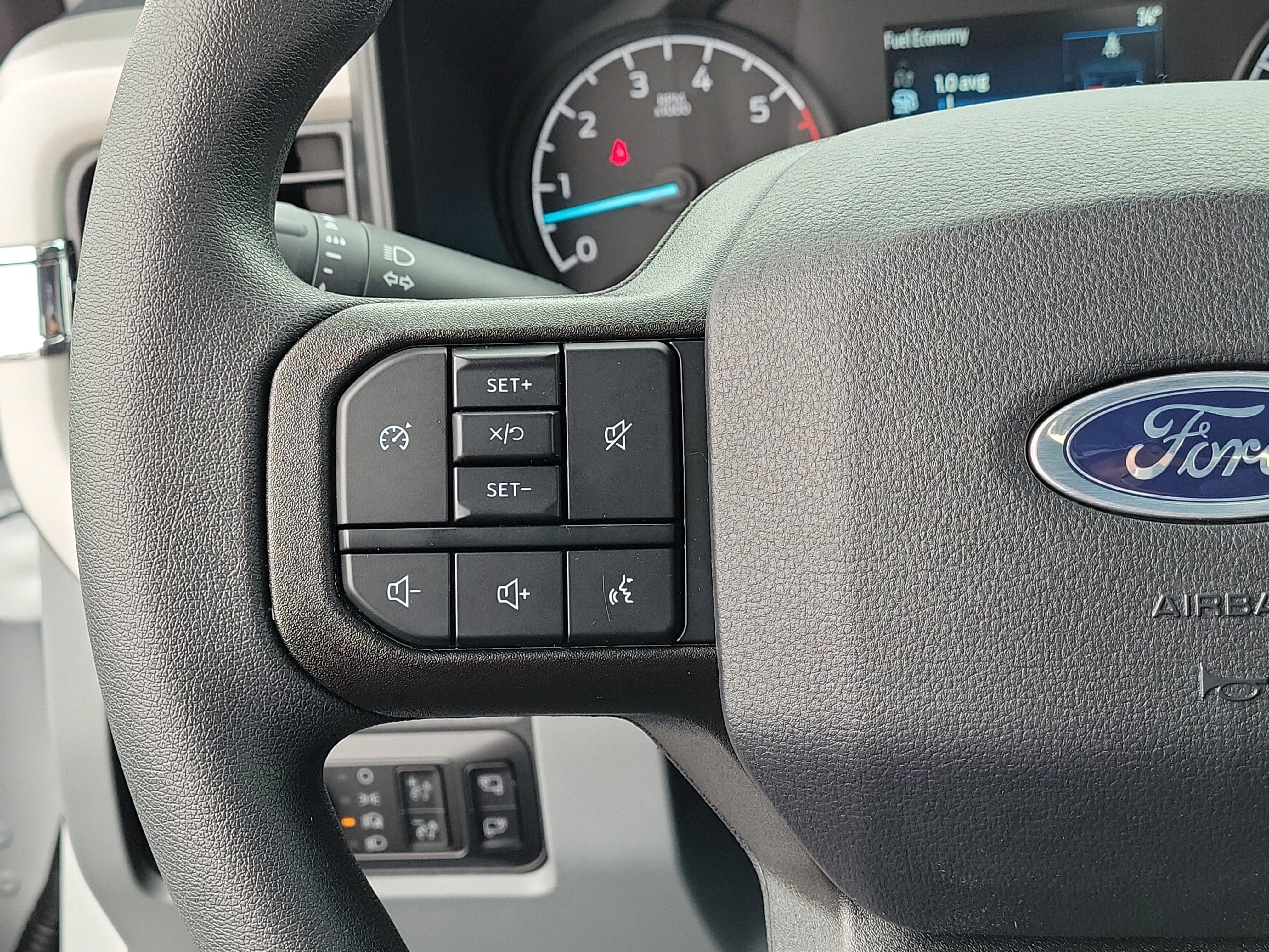 New 2026 Ford F350 XLT w/ FX4 Off-Road Package image 23