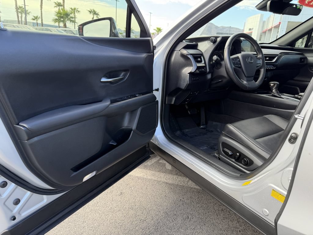 Used 2019 Lexus UX 250h w/ Premium Package AWD/4WD image 5