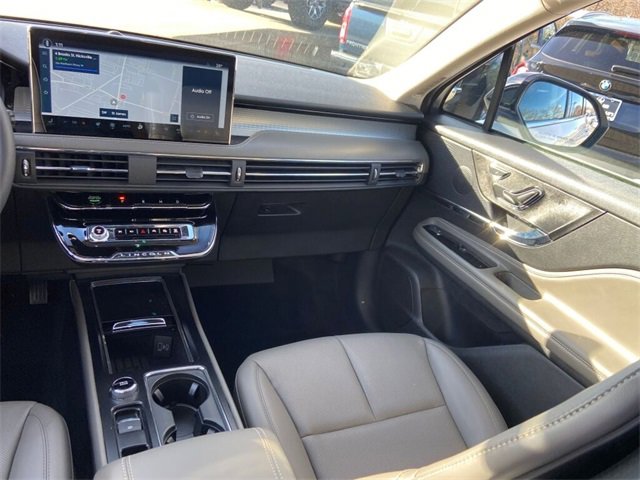Used 2023 Lincoln Corsair AWD w/ Equipment Group 101A image 16