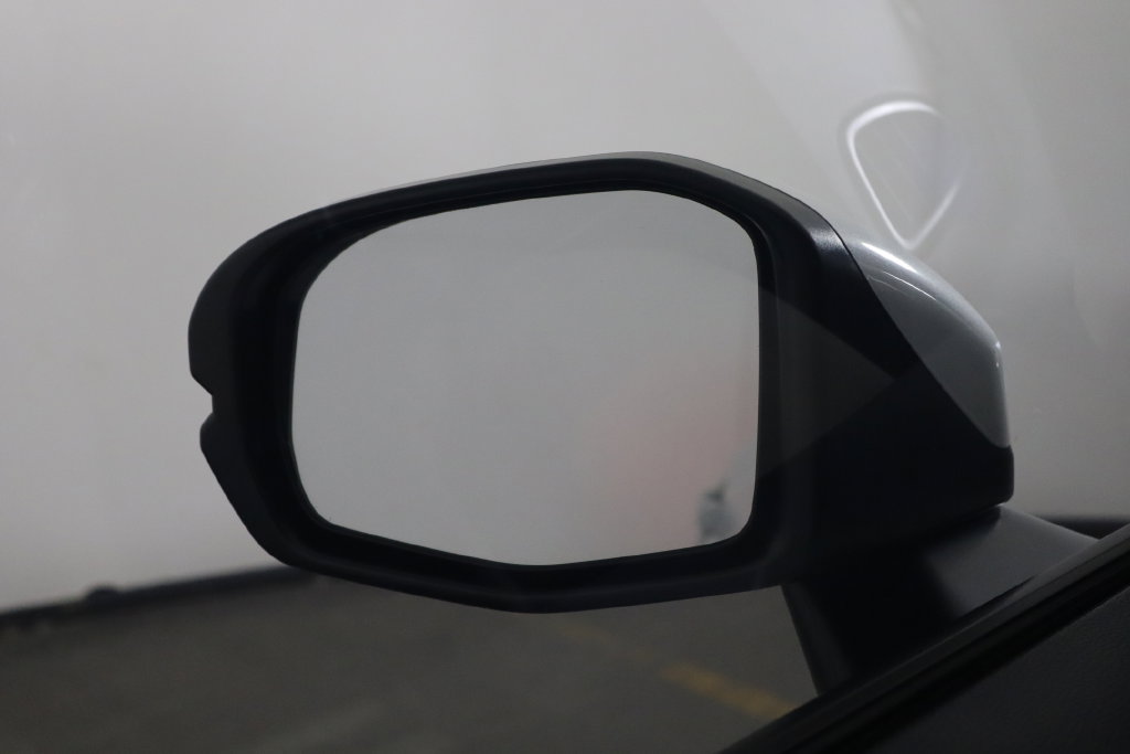 Used 2024 Honda HR-V LX image 33