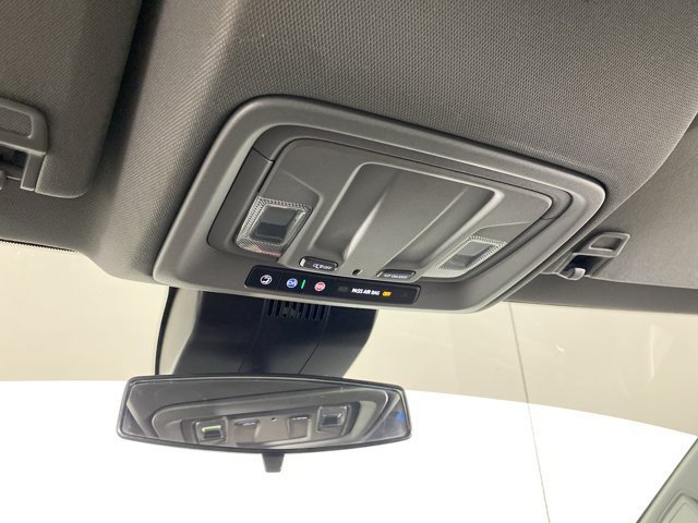 Used 2023 Chevrolet Silverado 1500 LT AWD/4WD image 27