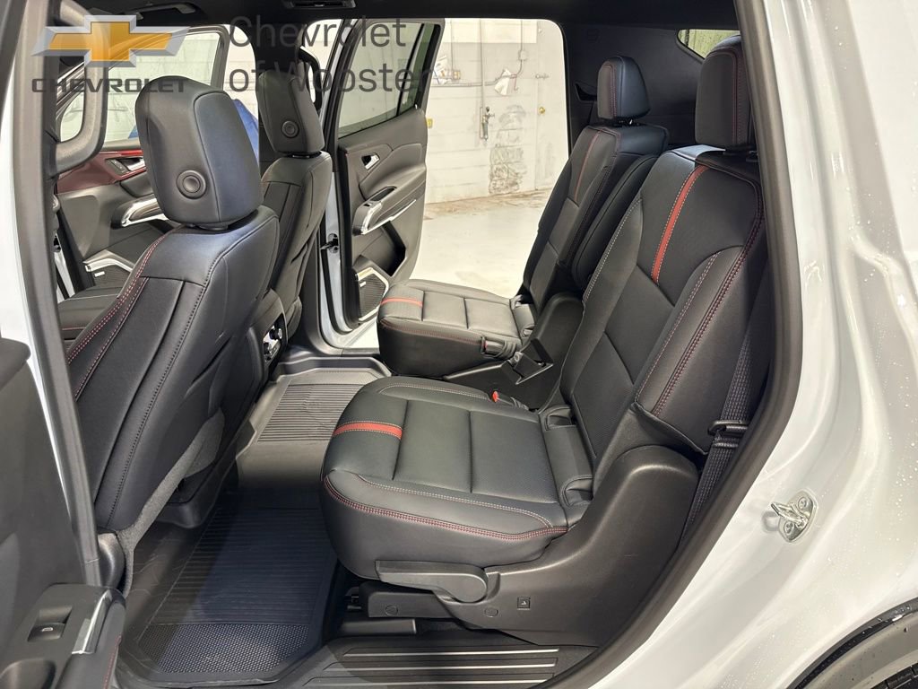 New 2026 Chevrolet Traverse RS w/ LPO, Floor Liner Package image 27