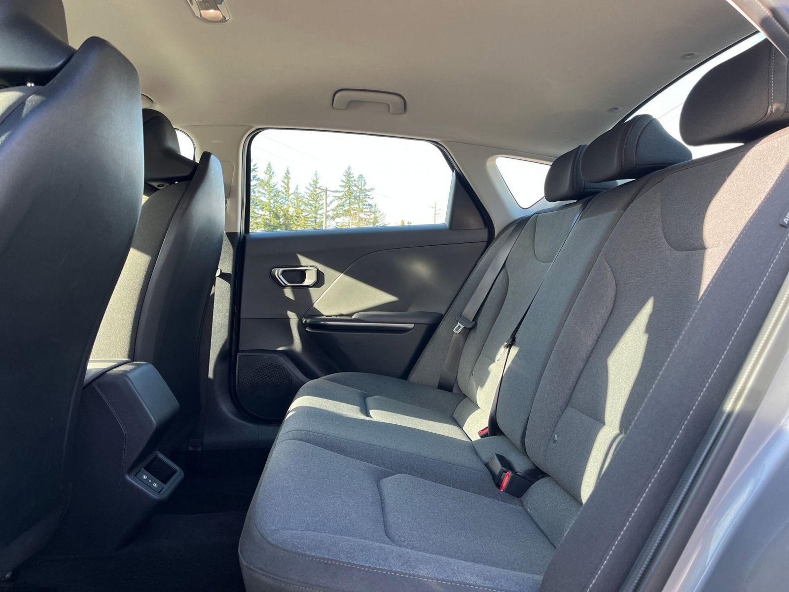 Used 2025 Kia K4 LXS image 24