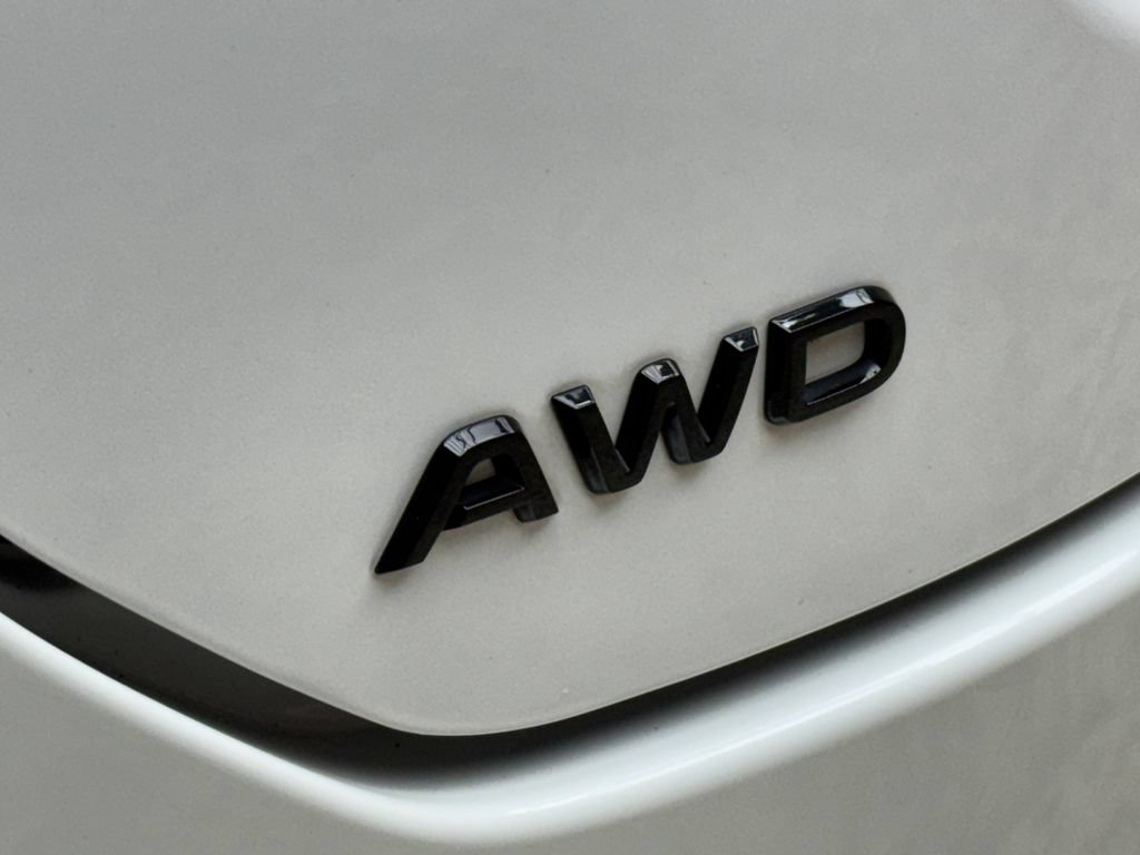 Used 2023 Honda Pilot Sport image 3