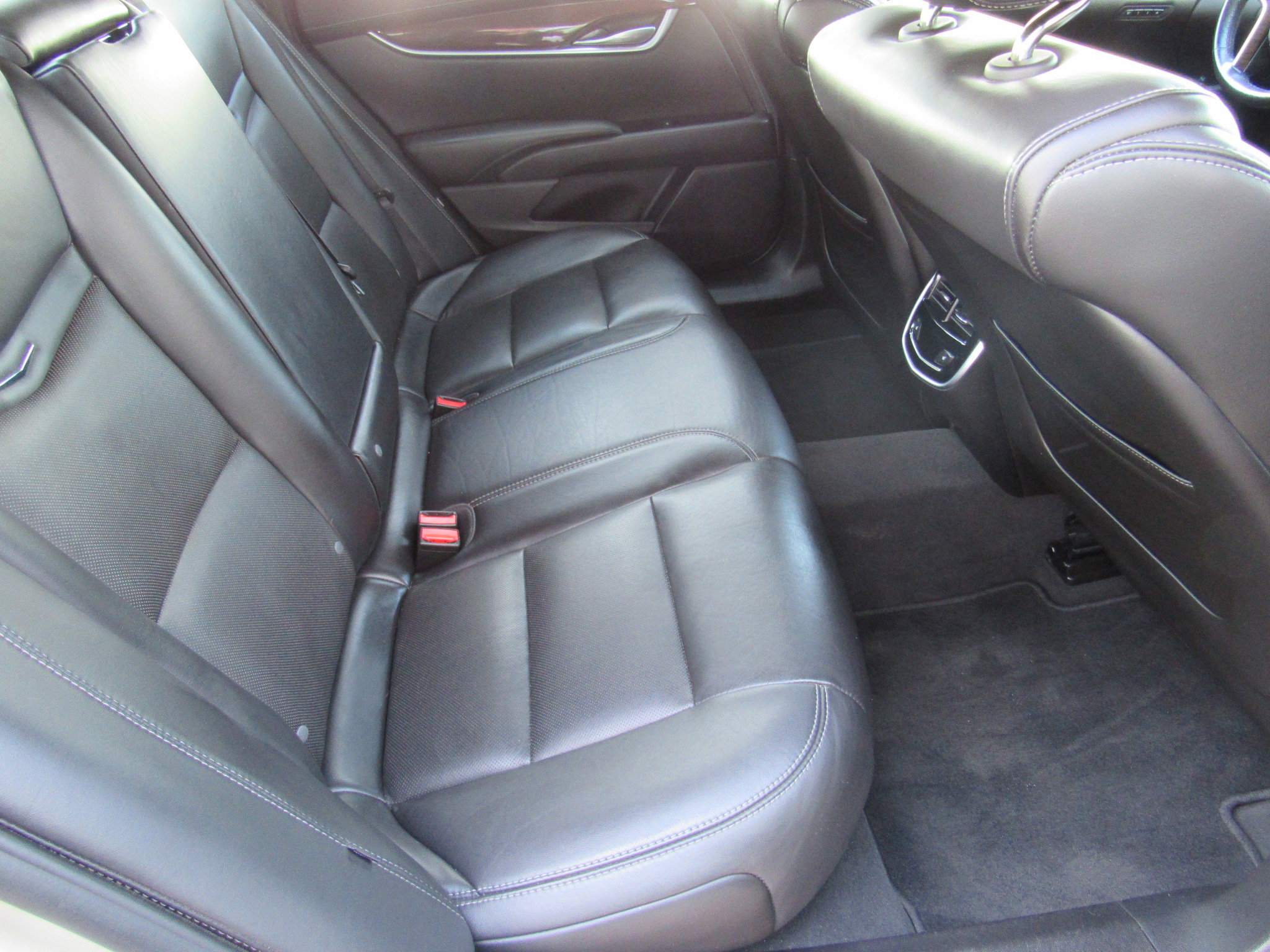 Used 2015 Cadillac XTS Luxury image 23