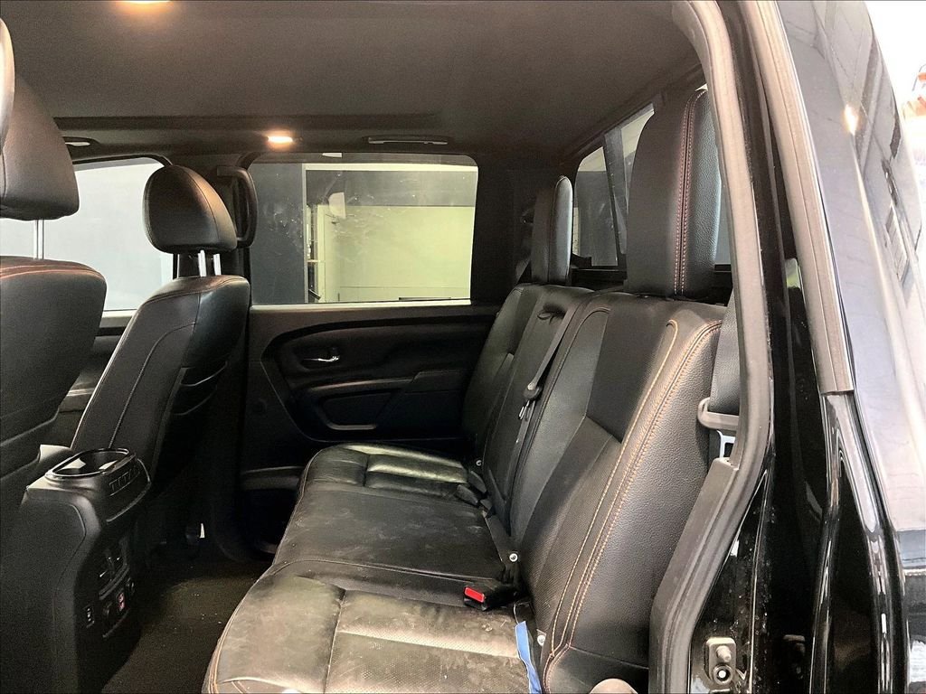 Used 2021 Nissan Titan PRO-4X w/ Pro-4x Convenience Package image 15