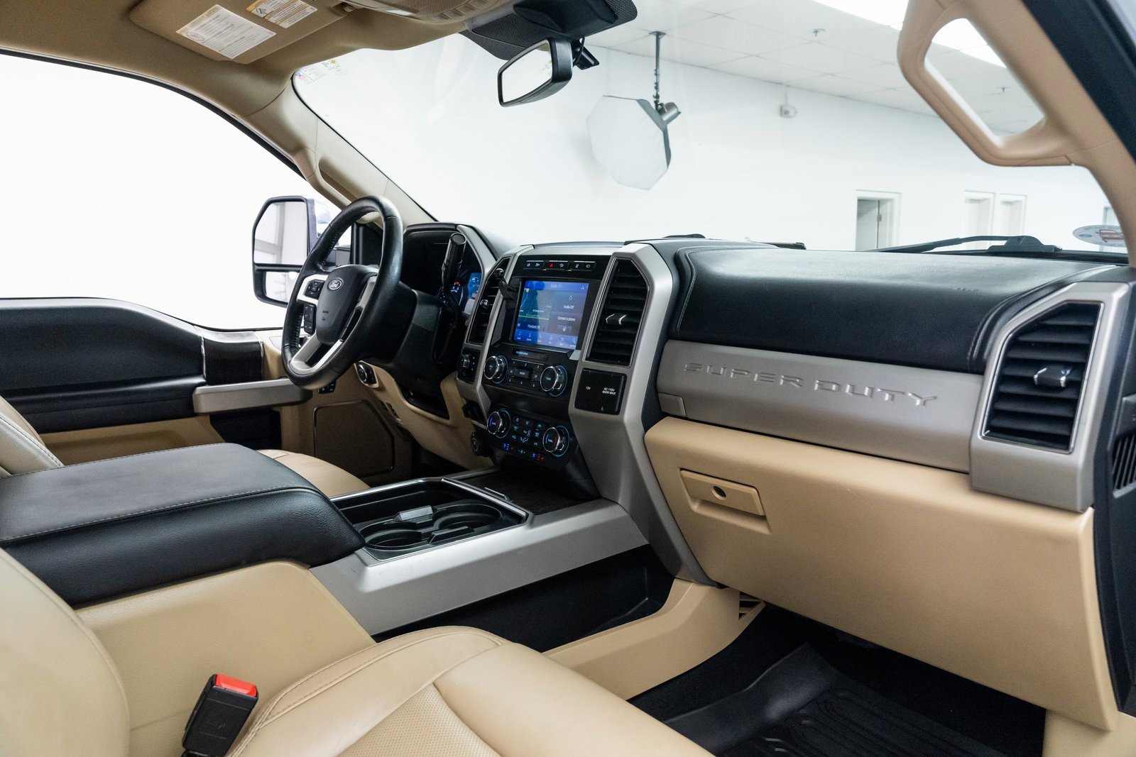 Used 2020 Ford F250 Lariat image 24