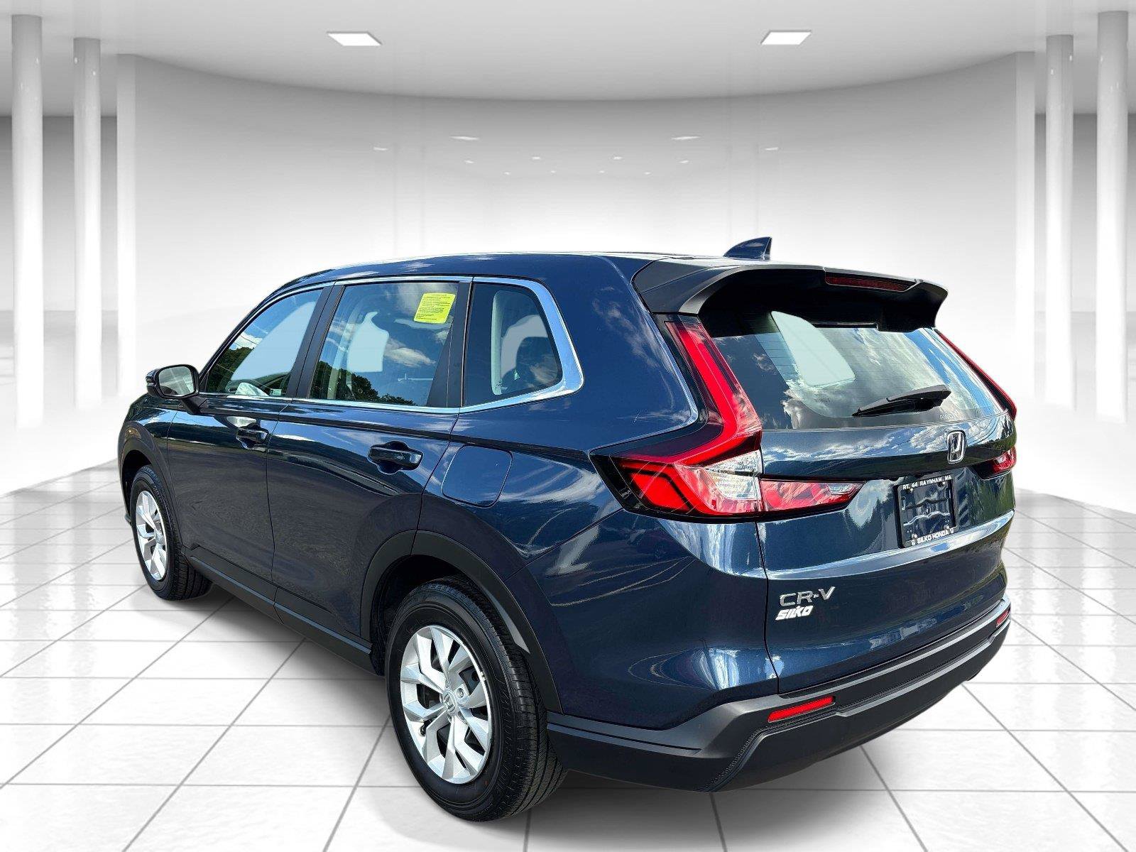 Used 2023 Honda CR-V LX image 6