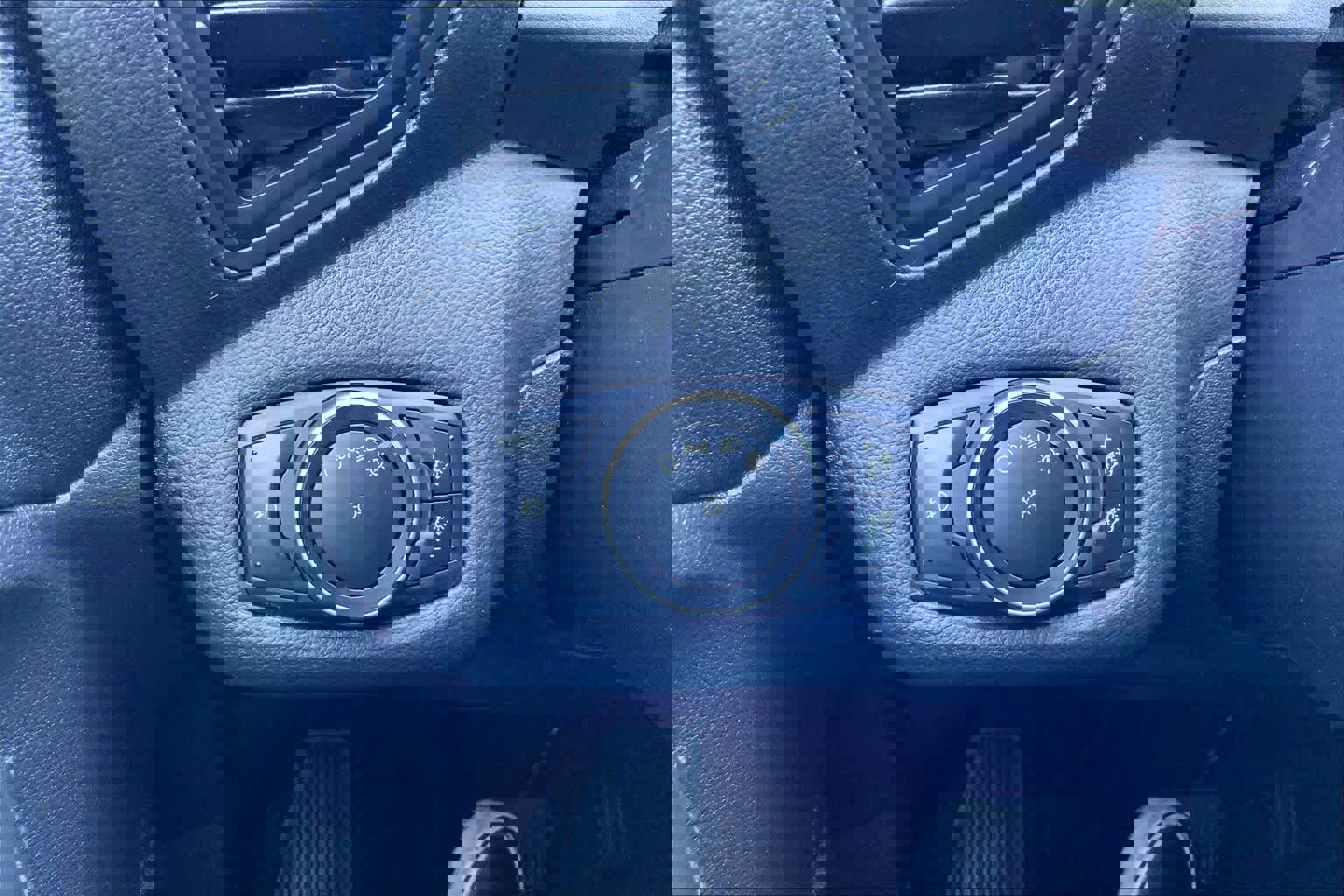 Used 2015 Ford Escape SE image 34