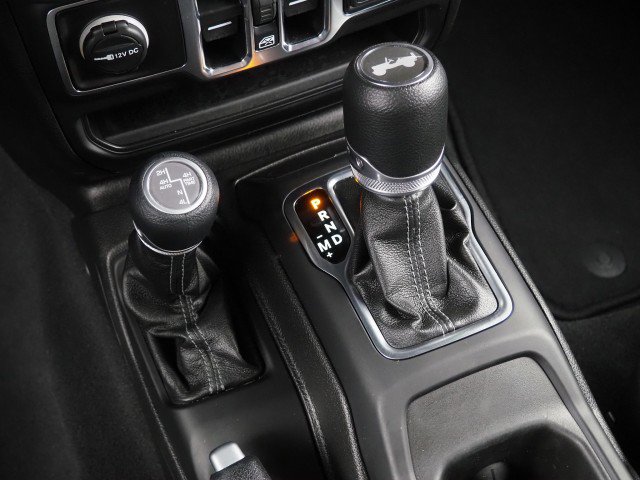 Used 2025 Jeep Wrangler 4xe Sahara w/ Safety Group AWD/4WD image 28