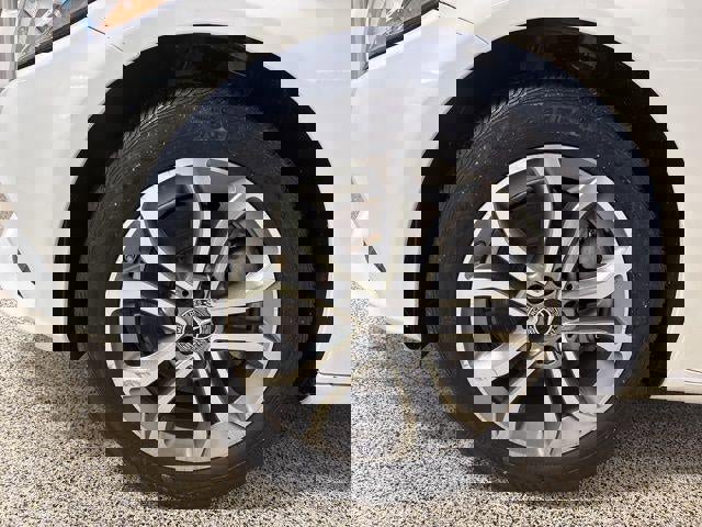 Used 2018 Mercedes-Benz C 300 4MATIC Sedan image 34