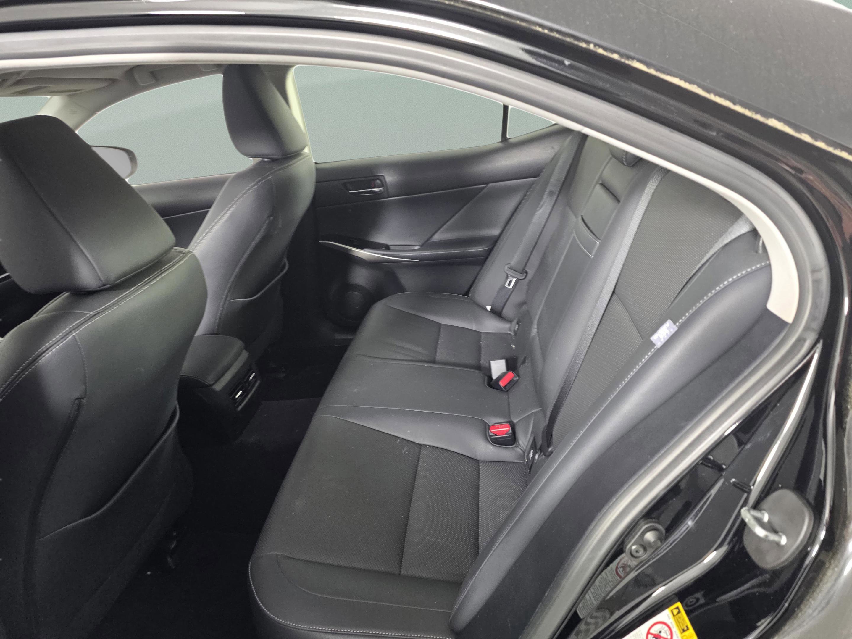 Used 2015 Lexus IS 250 w/ Navigation System Package image 19