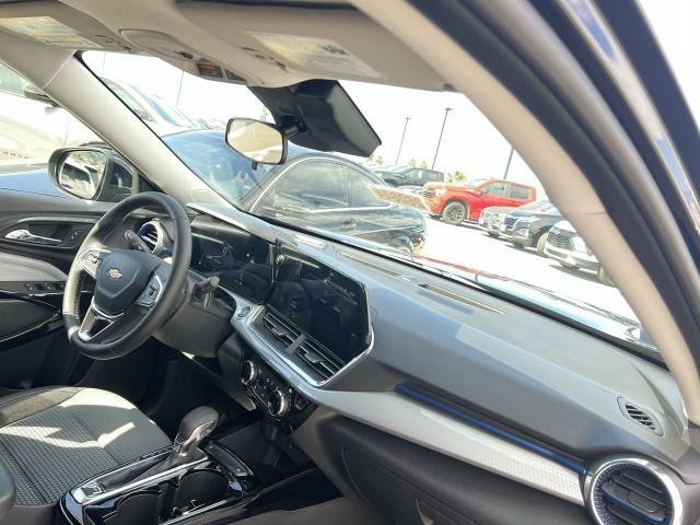 New 2026 Chevrolet Trax LT w/ LT Convenience Package FWD image 28