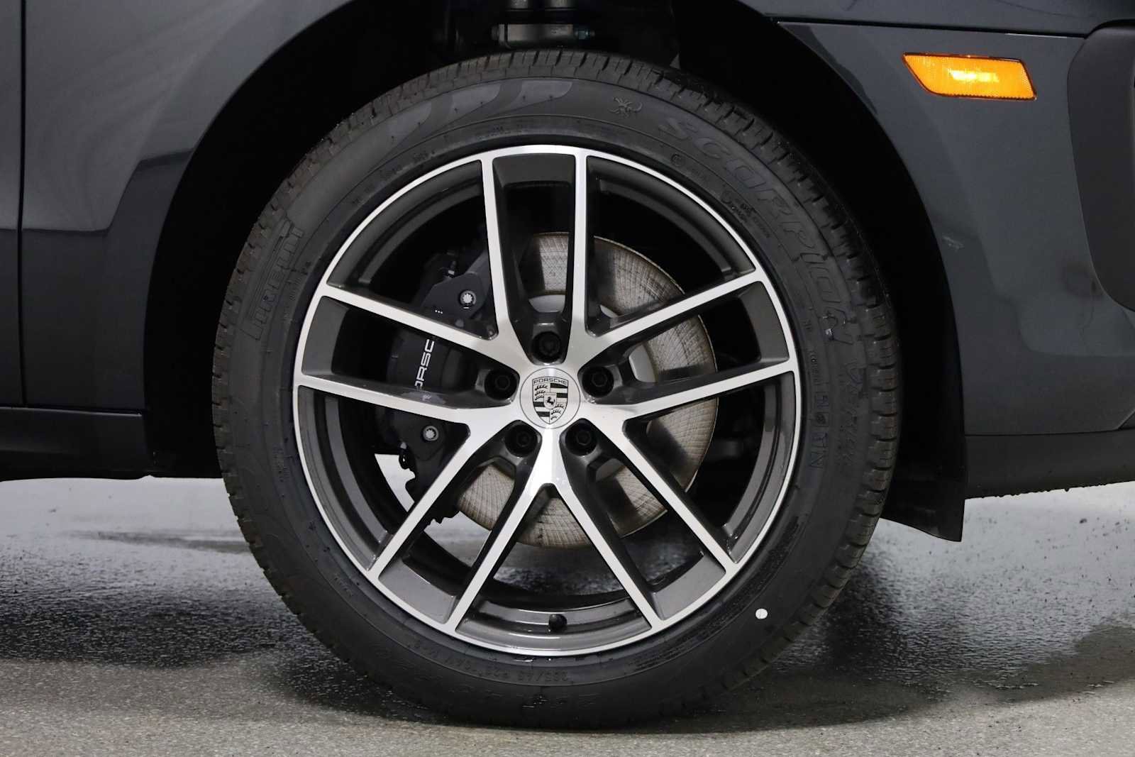 New 2026 Porsche Macan image 11