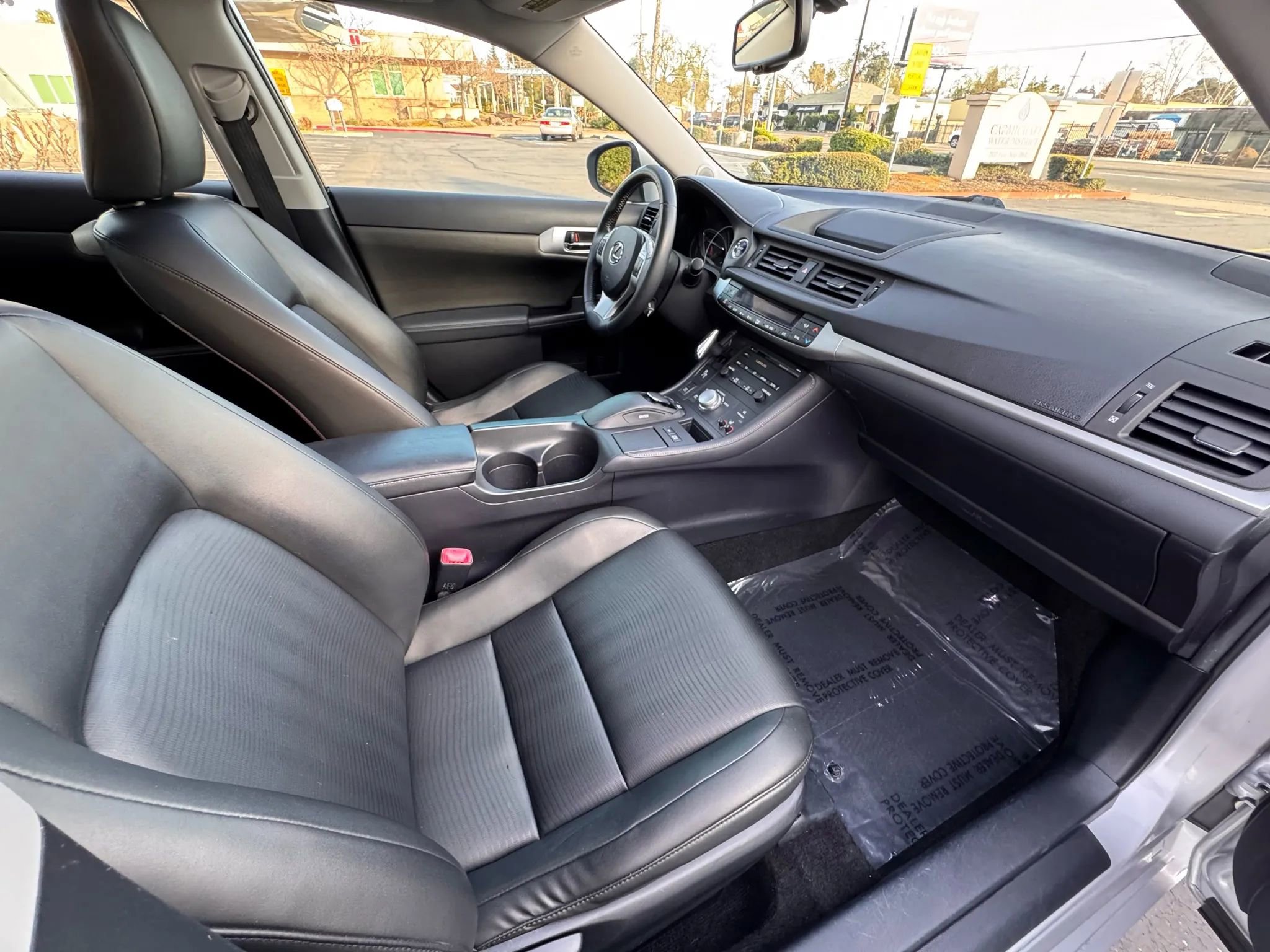 Used 2011 Lexus CT 200h Premium w/ Premium Audio Pkg image 12