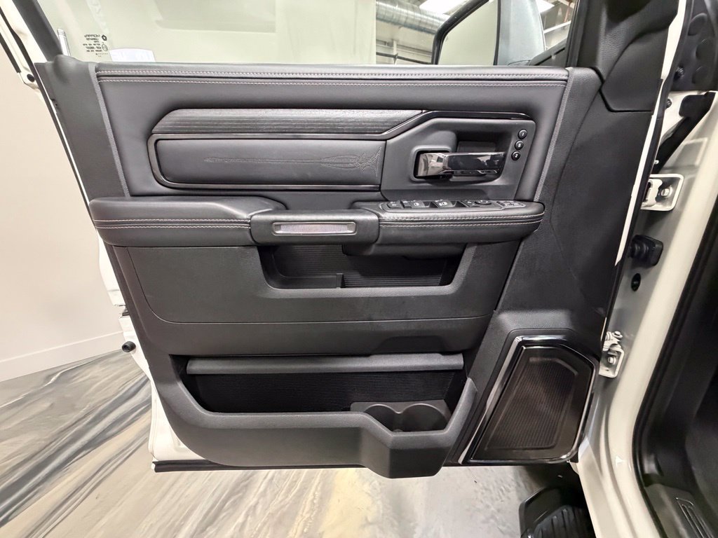 Used 2024 RAM 2500 Limited AWD/4WD image 61