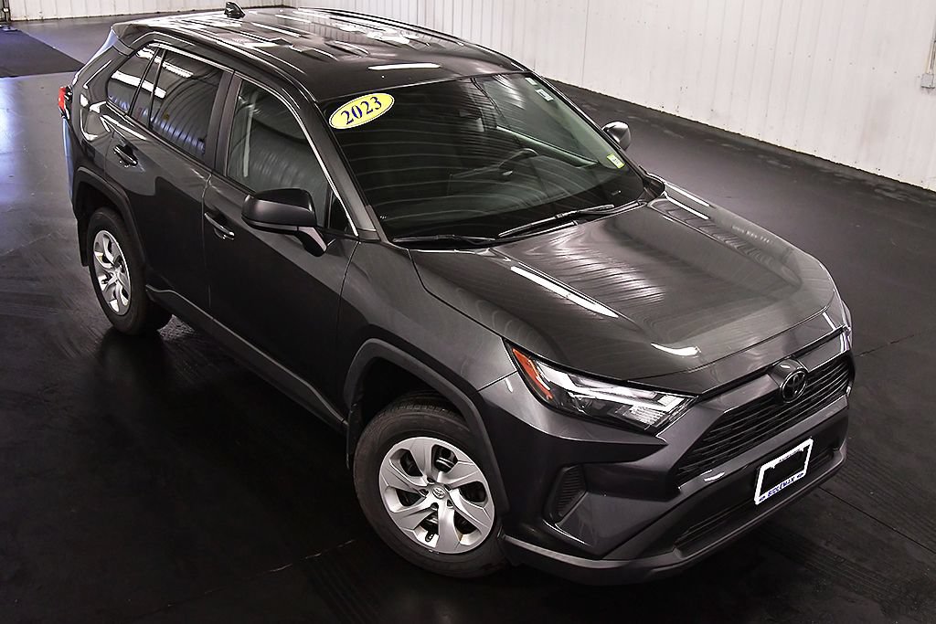 Used 2023 Toyota RAV4 LE AWD/4WD image 12