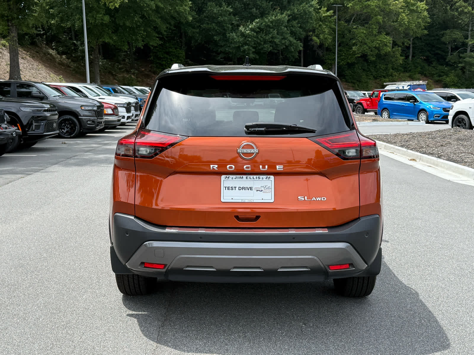 Used 2023 Nissan Rogue SL w/ SL Premium Package AWD/4WD image 4