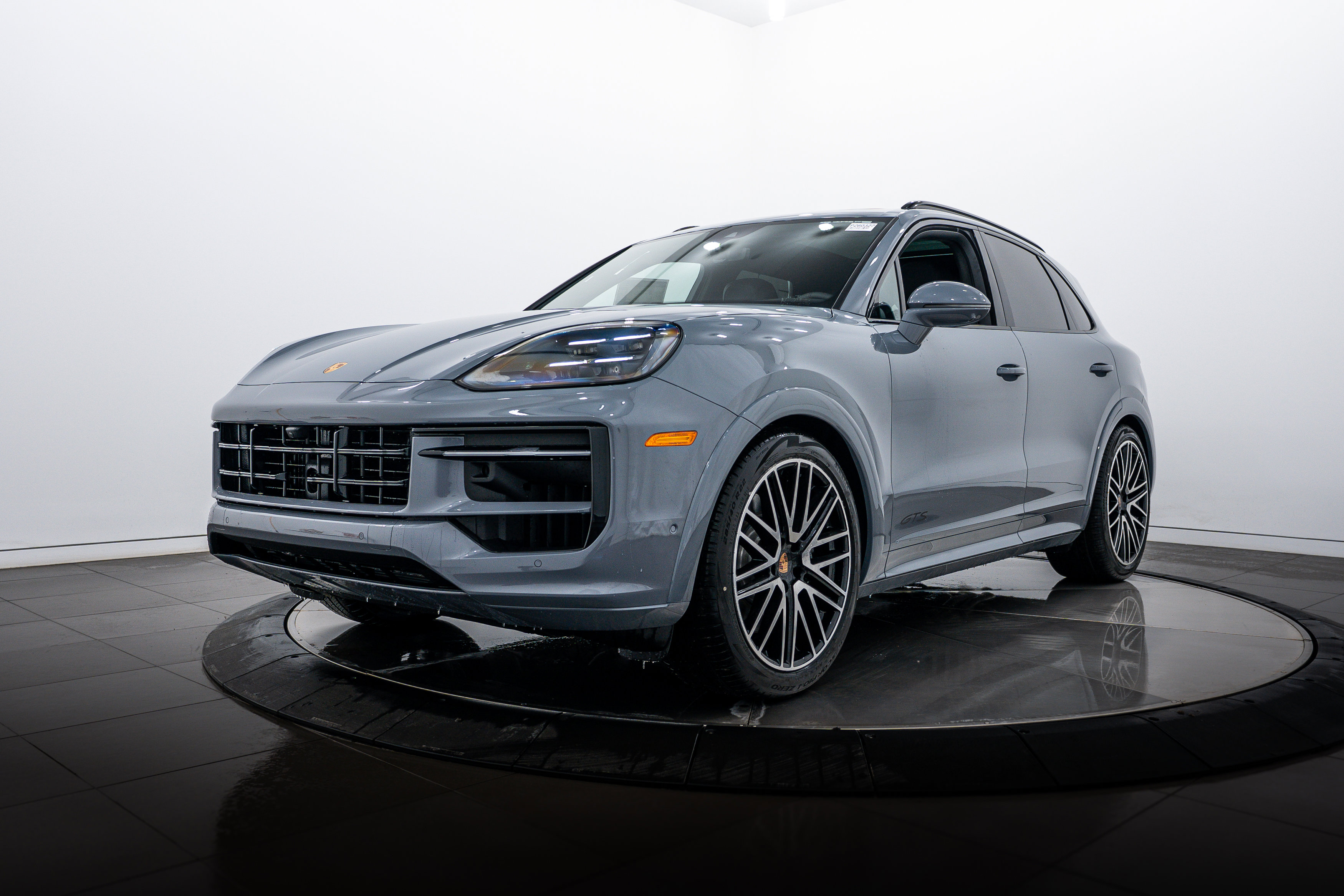 New 2026 Porsche Cayenne GTS AWD/4WD image 1