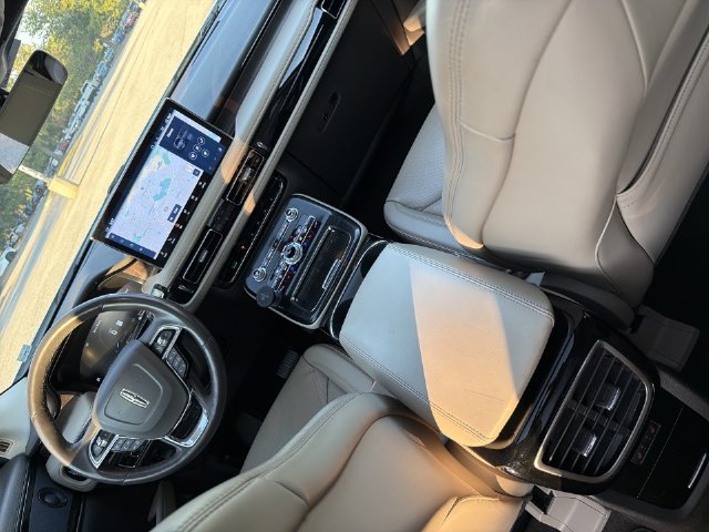 Used 2023 Lincoln Nautilus Reserve w/ Equipment Group 201A FWD image 21