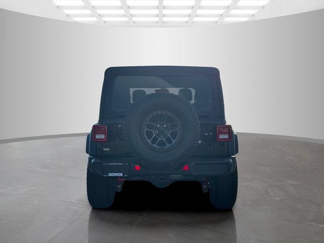 Used 2022 Jeep Wrangler Unlimited Rubicon w/ Xtreme Recon 35" Tire Package AWD/4WD image 6