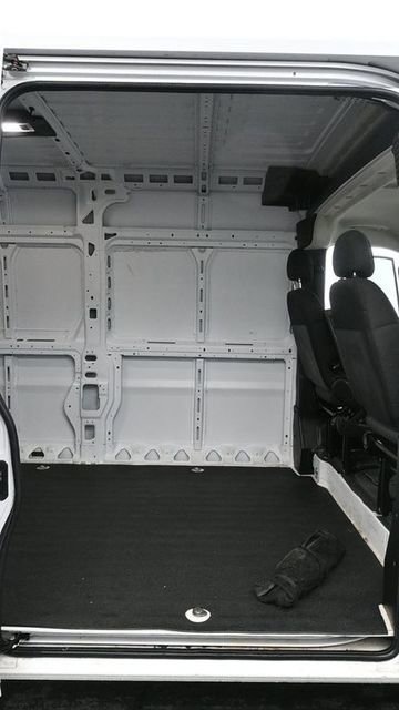 Used 2025 RAM ProMaster 2500 w/ Convenience Group image 11