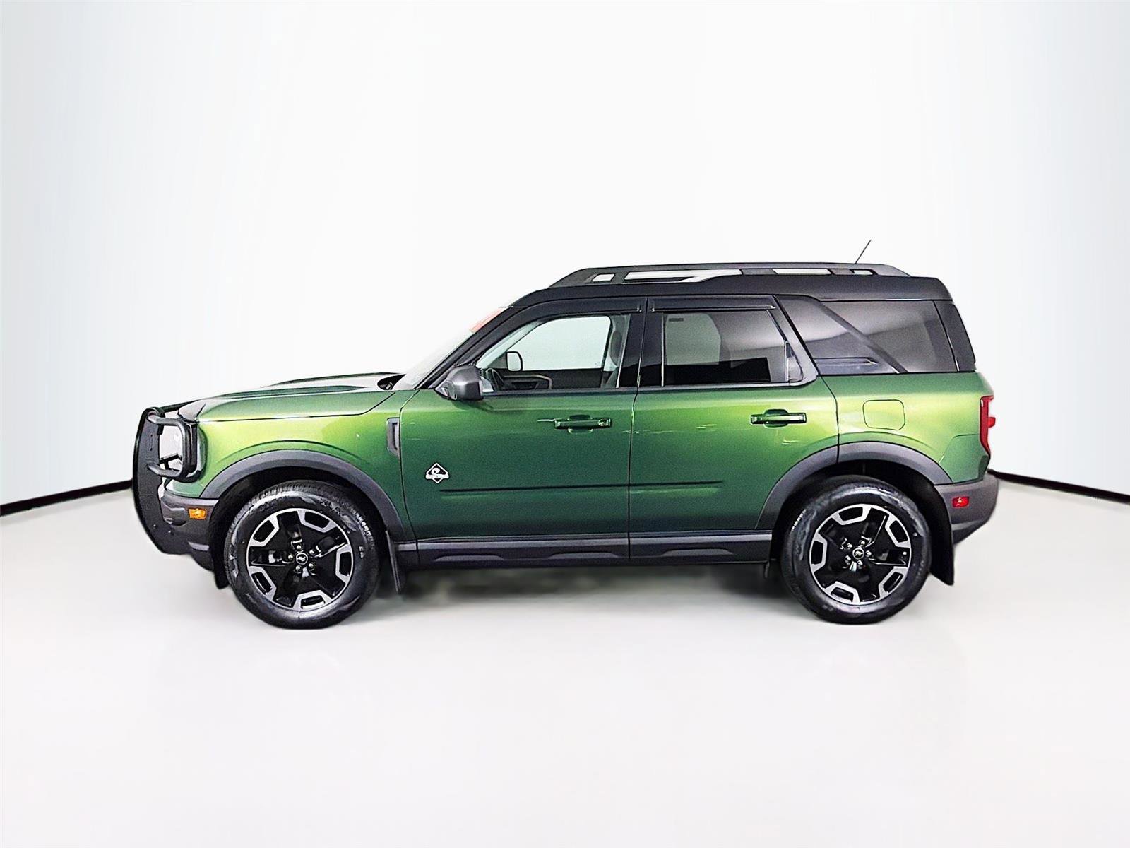 Used 2023 Ford Bronco Sport Outer Banks w/ Tech Package AWD/4WD image 4