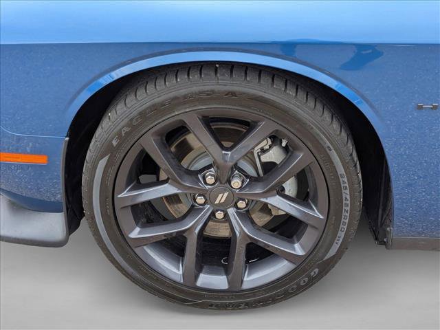 Used 2022 Dodge Challenger R/T w/ Plus Package image 25