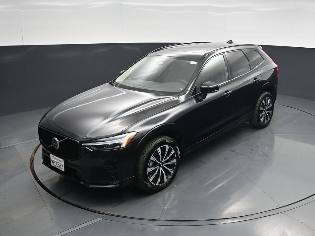 Used 2025 Volvo XC60 B5 Plus AWD/4WD image 38