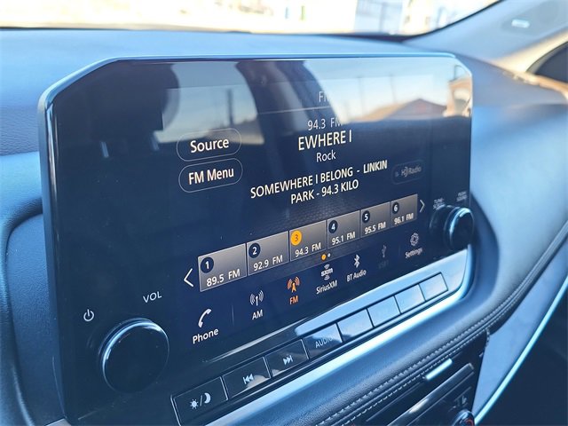 Used 2021 Nissan Rogue SL w/ Premium Package image 26